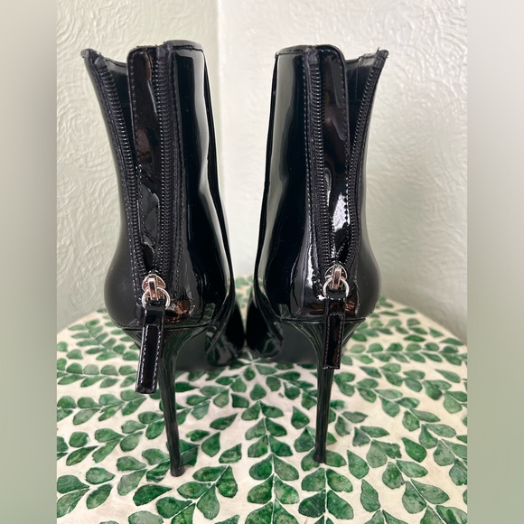 Steve Madden Valiant Patent Leather Zipper Pointed Toe Ankle Boots size 7.5 - Picture 5 of 9